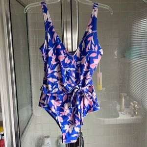 Summer salt swim suit NWT size 8 LT (tall)